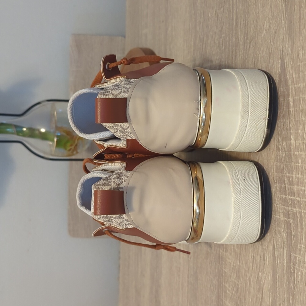 Michael Kors Cream and Brown Retro Sneakers - Picture 4 of 9